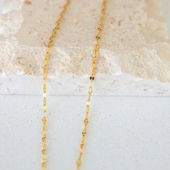Dainty Gold Sparkle Chain Waterproof Sparkly Gold Necklace Layering Necklace - Picture 4 of 12